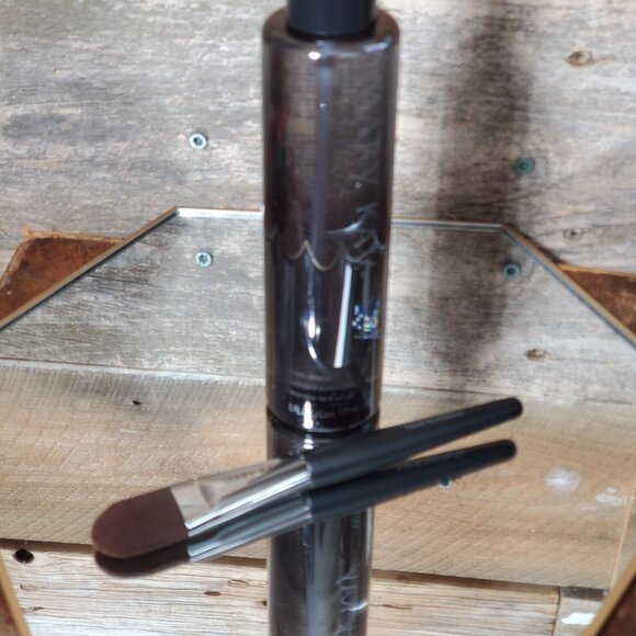 Combo Brush Cleaner & Liquid Foundation Brush - Mary Kay - Picture 2 of 5